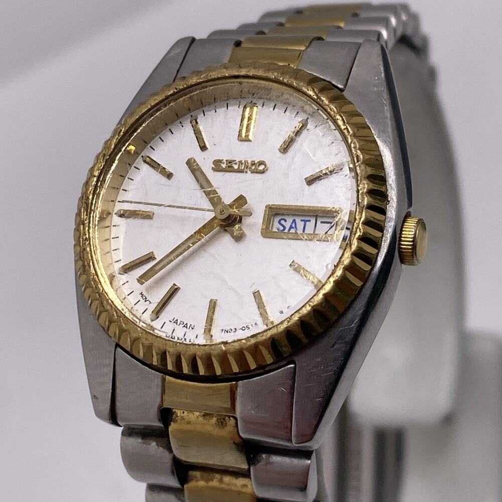 Womens Vintage Seiko Silver Gold Watch Works New Battery